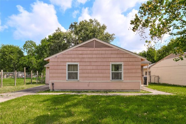4325 Kay Circle, Houston, TX 77051