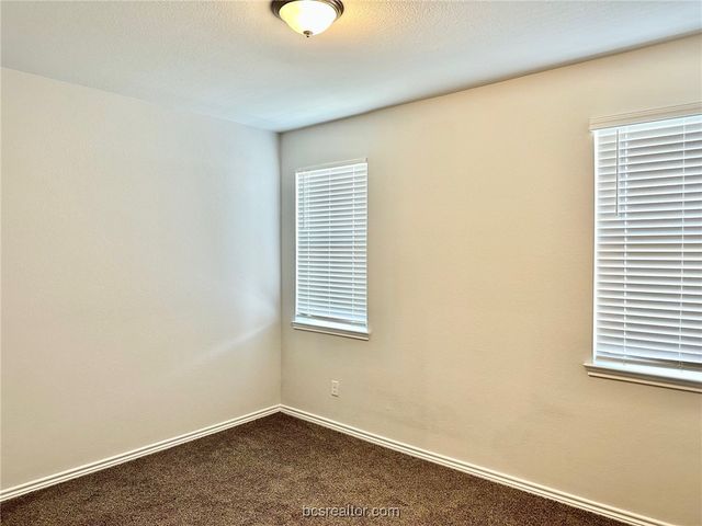 828 Mineral Wells Lane, College Station, TX 77845