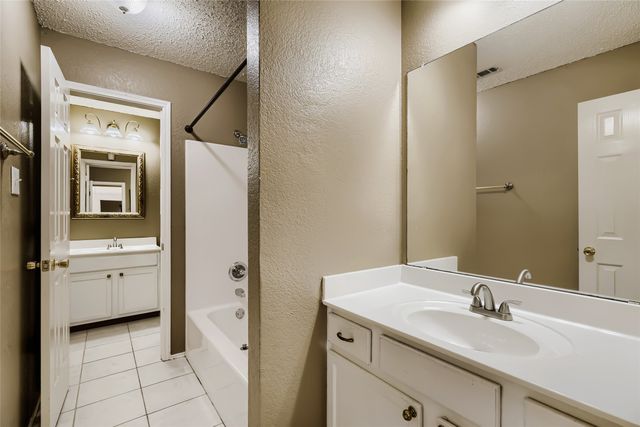 1614 Powder Horn Lane, Arlington, TX 76018