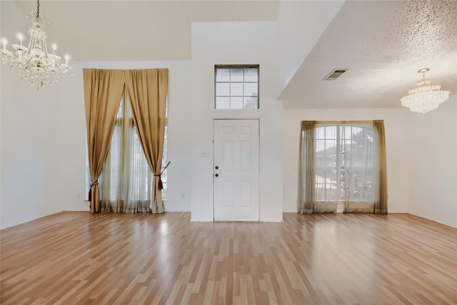 1614 Powder Horn Lane, Arlington, TX 76018
