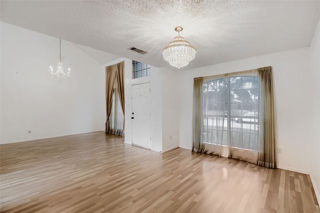 1614 Powder Horn Lane, Arlington, TX 76018
