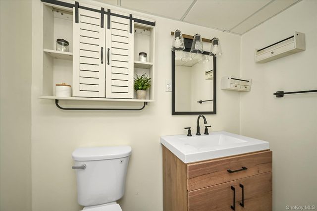 6451 58th Road, Maspeth, NY 11378