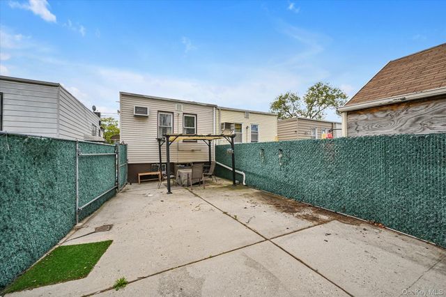 6451 58th Road, Maspeth, NY 11378