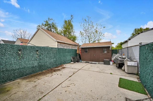 6451 58th Road, Maspeth, NY 11378