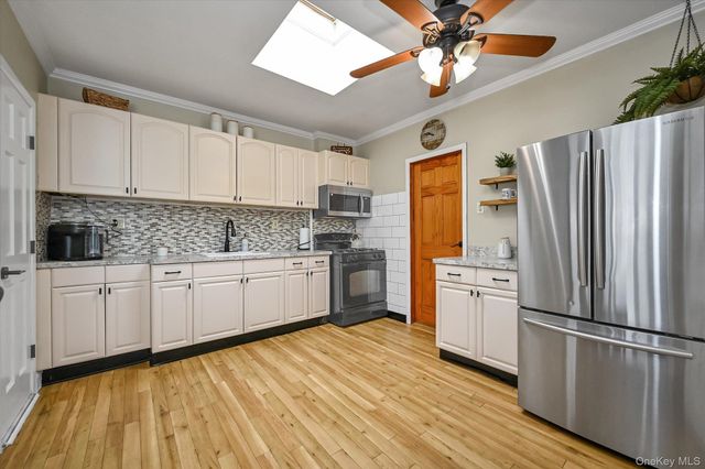 6451 58th Road, Maspeth, NY 11378