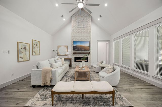 10519 Cypresswood Drive, Houston, TX 77070