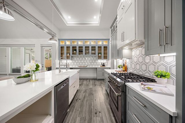 10519 Cypresswood Drive, Houston, TX 77070