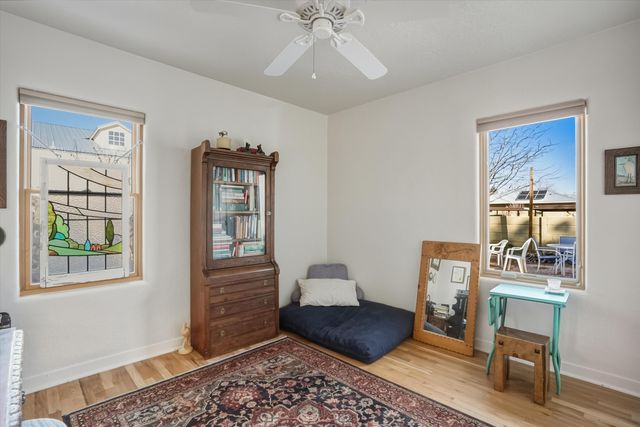 2334 Rio Grande Boulevard NW, Albuquerque, NM 87104