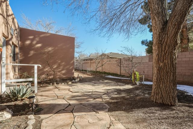 2334 Rio Grande Boulevard NW, Albuquerque, NM 87104