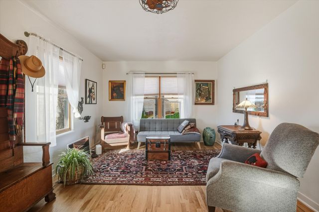 2334 Rio Grande Boulevard NW, Albuquerque, NM 87104