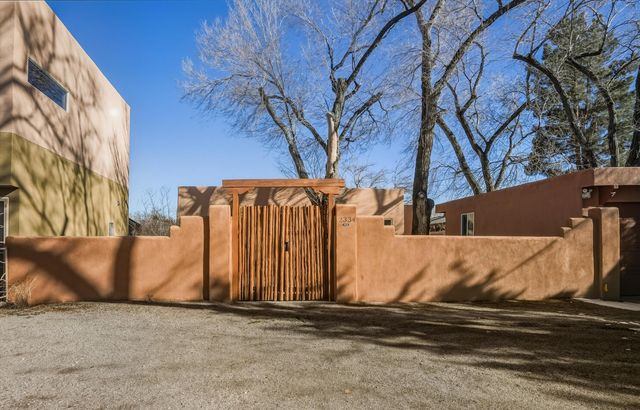 2334 Rio Grande Boulevard NW, Albuquerque, NM 87104