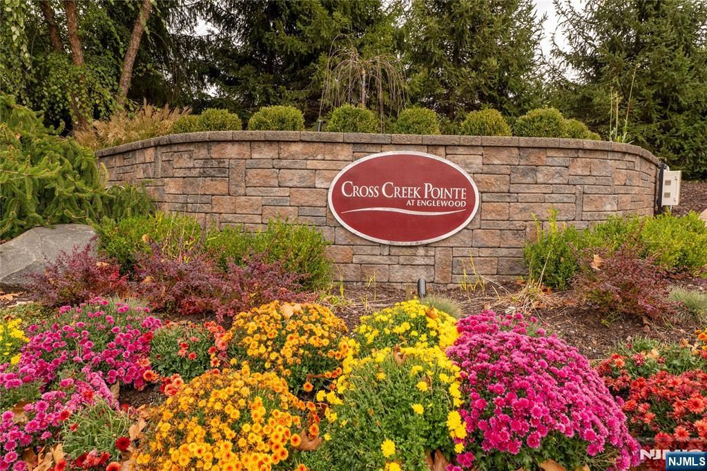 56 Fox Run Drive 56, Englewood, NJ 07631