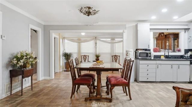1180 Amberwood Drive, Hemet, CA 92543