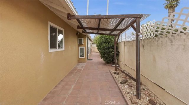 1180 Amberwood Drive, Hemet, CA 92543