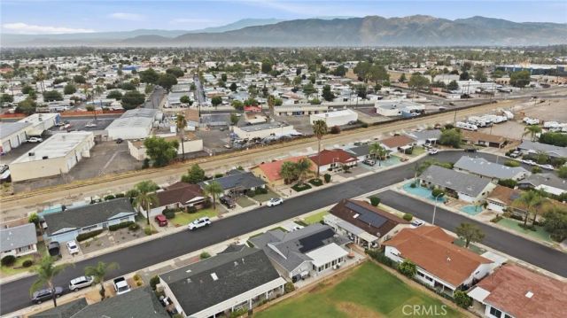 1180 Amberwood Drive, Hemet, CA 92543