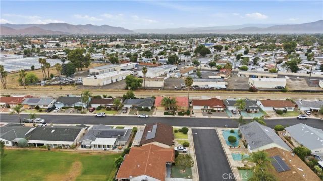 1180 Amberwood Drive, Hemet, CA 92543