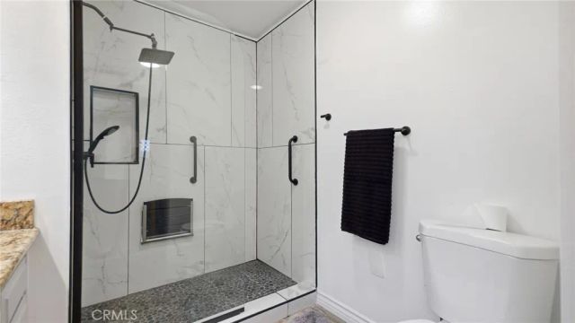 1180 Amberwood Drive, Hemet, CA 92543