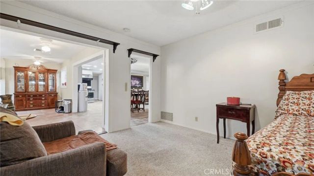 1180 Amberwood Drive, Hemet, CA 92543