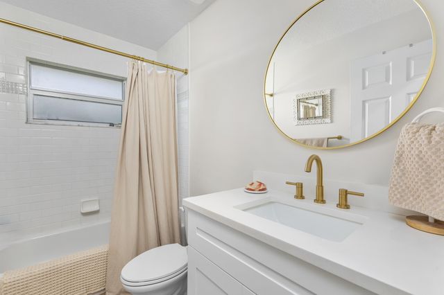 248 NE 9th Street, Delray Beach, FL 33444