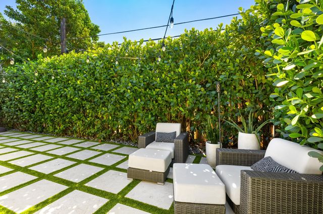 248 NE 9th Street, Delray Beach, FL 33444