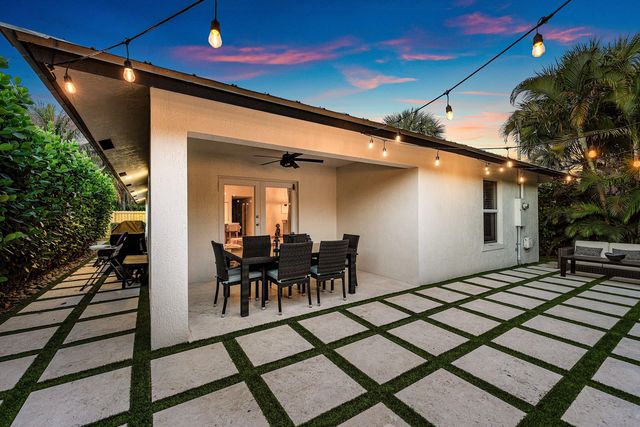 248 NE 9th Street, Delray Beach, FL 33444