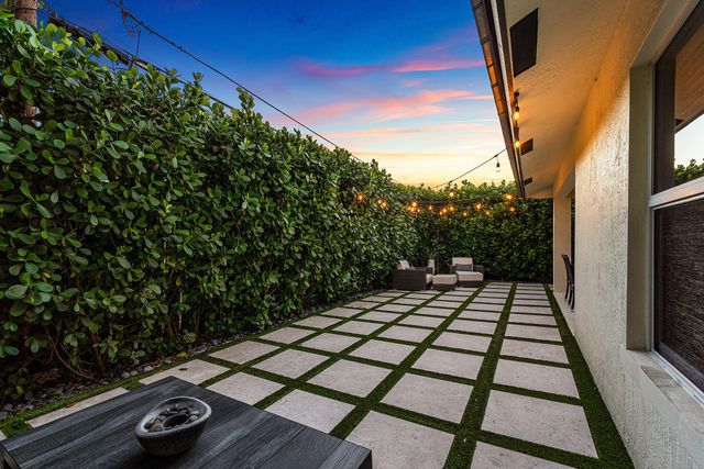 248 NE 9th Street, Delray Beach, FL 33444