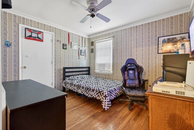 412 Millbrooke Dr, Hopkinsville, KY 42240