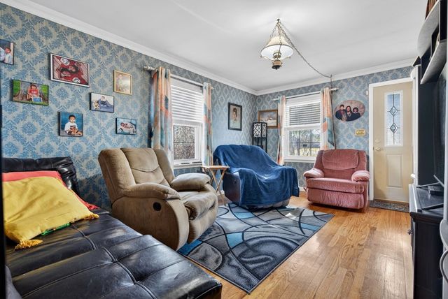 412 Millbrooke Dr, Hopkinsville, KY 42240