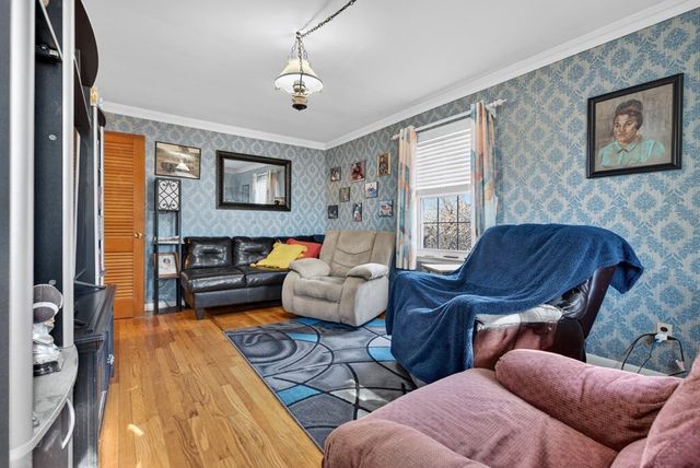 412 Millbrooke Dr, Hopkinsville, KY 42240