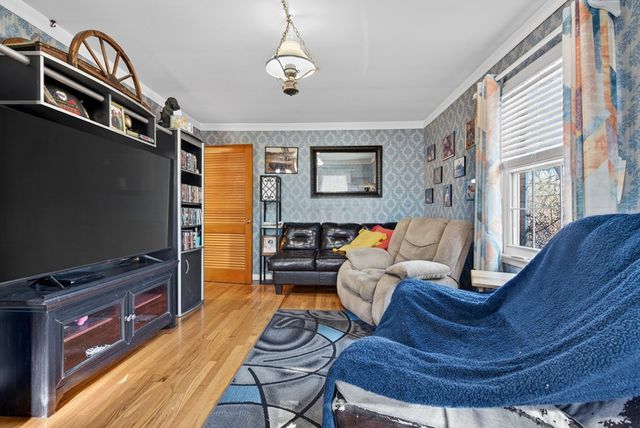 412 Millbrooke Dr, Hopkinsville, KY 42240