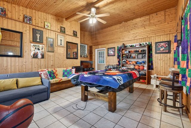 412 Millbrooke Dr, Hopkinsville, KY 42240