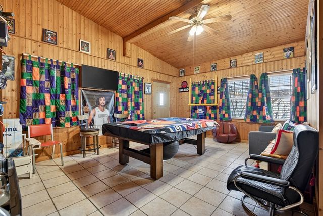 412 Millbrooke Dr, Hopkinsville, KY 42240