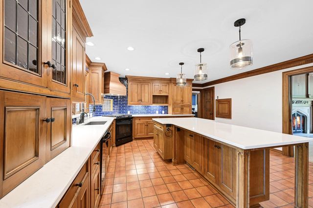 2005 Derrin LANE, Brookfield, WI 53045