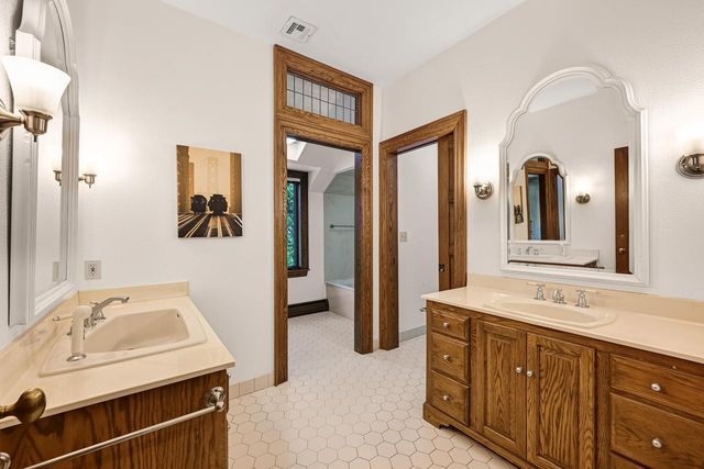 2005 Derrin LANE, Brookfield, WI 53045