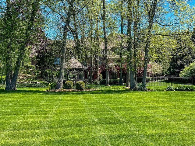 2005 Derrin LANE, Brookfield, WI 53045