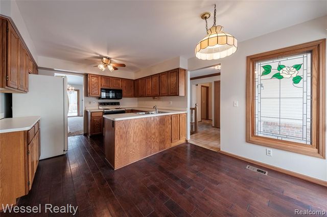 70111 Whitetail Lane 6, Bruce, MI 48065