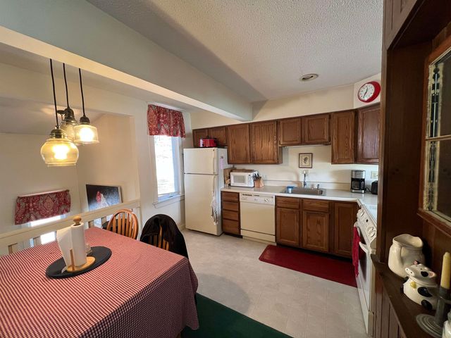 3095 Thompsonburg Rd Unit 2 B, Londonderry, VT 05155