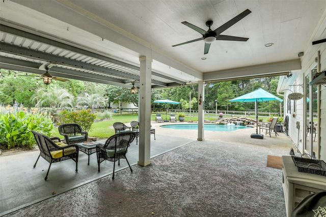 30311 N Holly Oaks Circle, Magnolia, TX 77355