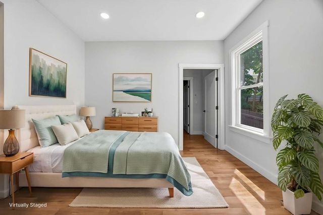 21 Hutchinson 1, Winthrop, MA 02152