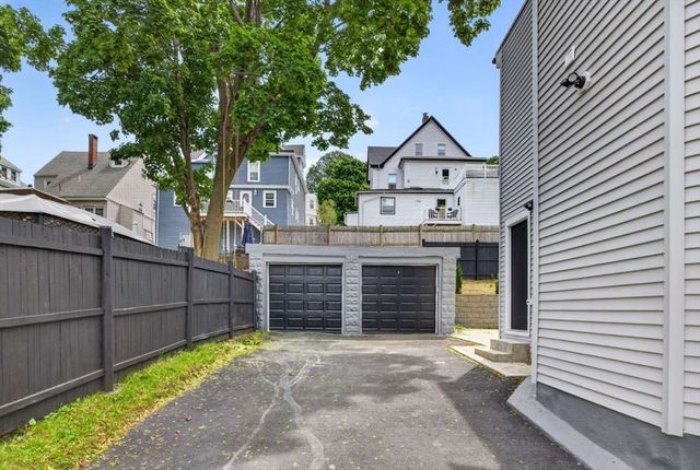 21 Hutchinson 1, Winthrop, MA 02152