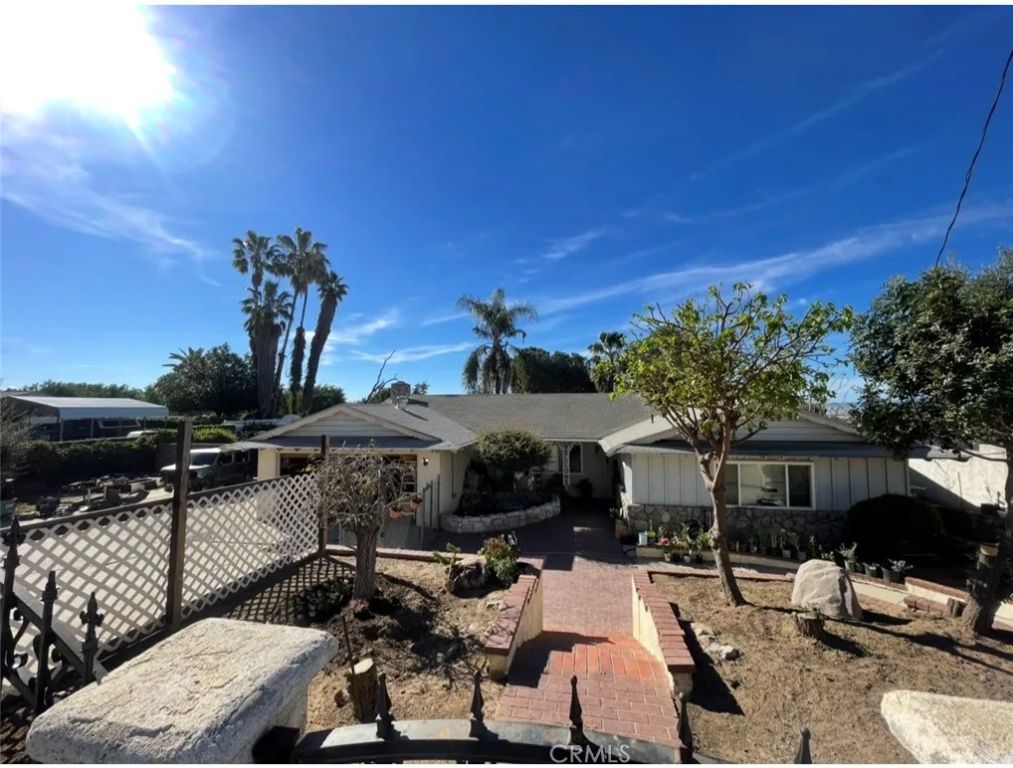 25325 Mountain Cliff Dr, Moreno Valley, CA 92557