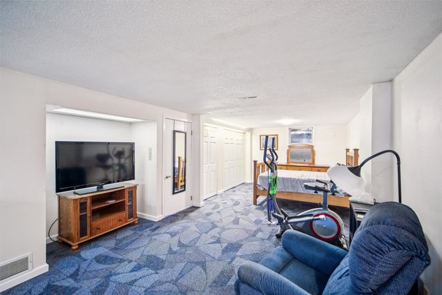 646 Marlou Parkway, Des Moines, IA 50320