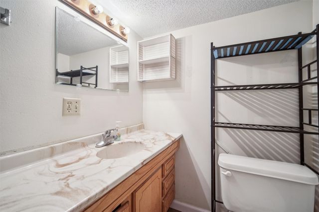 646 Marlou Parkway, Des Moines, IA 50320