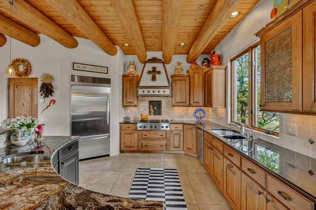 19 Sunrise Vista, Santa Fe, NM 87506