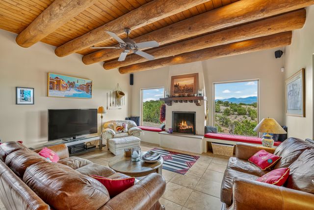 19 Sunrise Vista, Santa Fe, NM 87506
