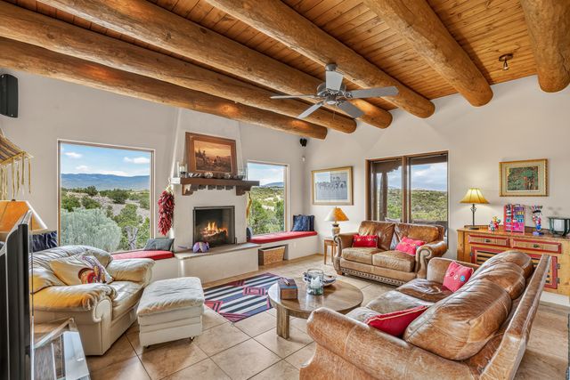 19 Sunrise Vista, Santa Fe, NM 87506