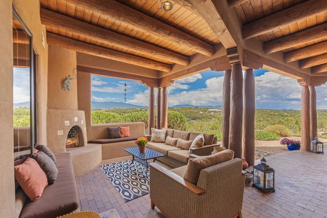 19 Sunrise Vista, Santa Fe, NM 87506
