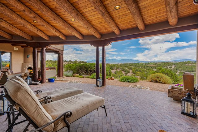 19 Sunrise Vista, Santa Fe, NM 87506
