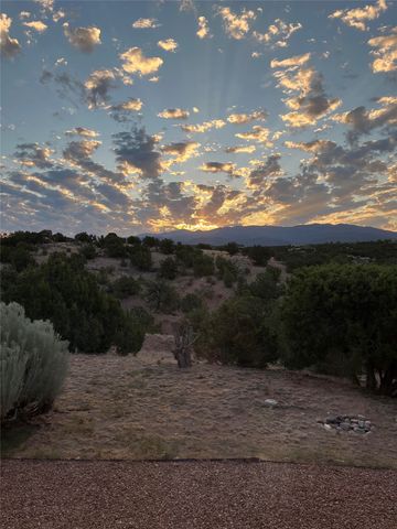 19 Sunrise Vista, Santa Fe, NM 87506