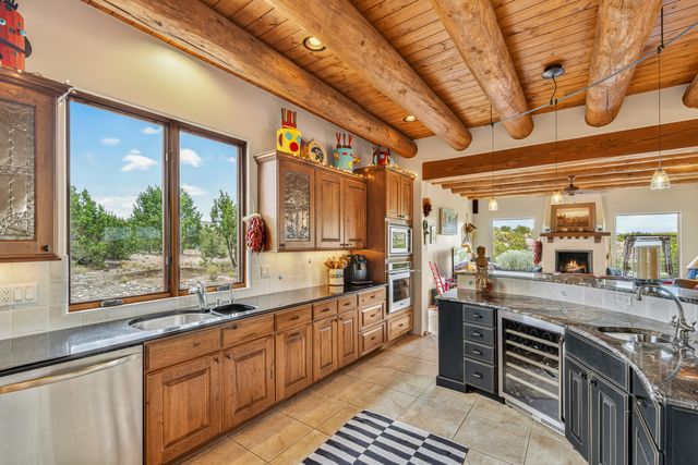 19 Sunrise Vista, Santa Fe, NM 87506